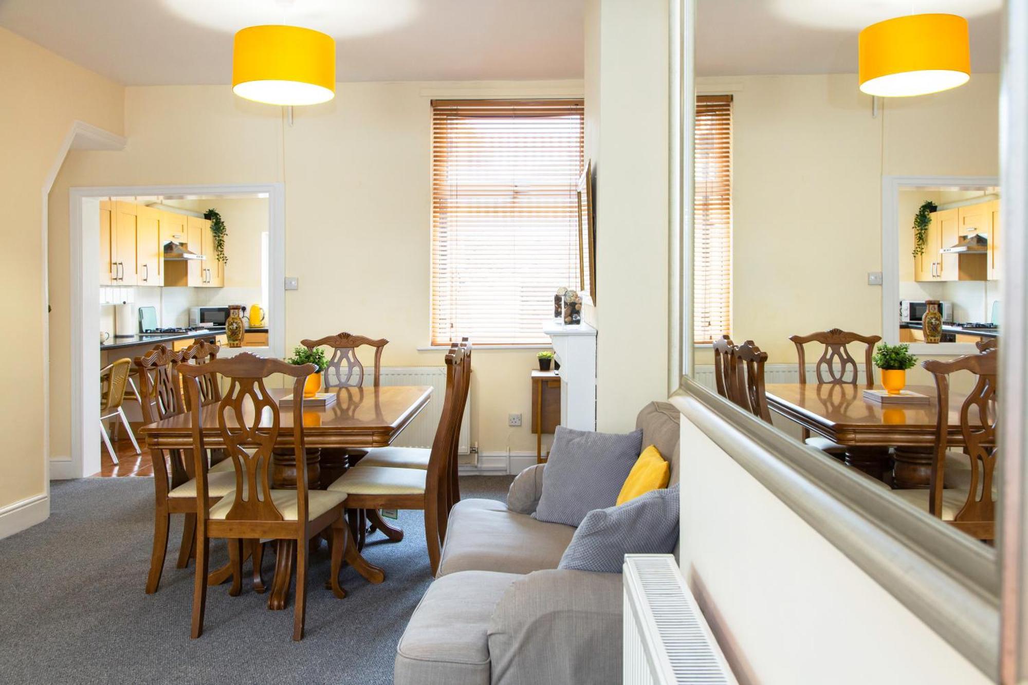 Newly Launched 3 Bedroom House With Free Parking Litherland Exterior foto