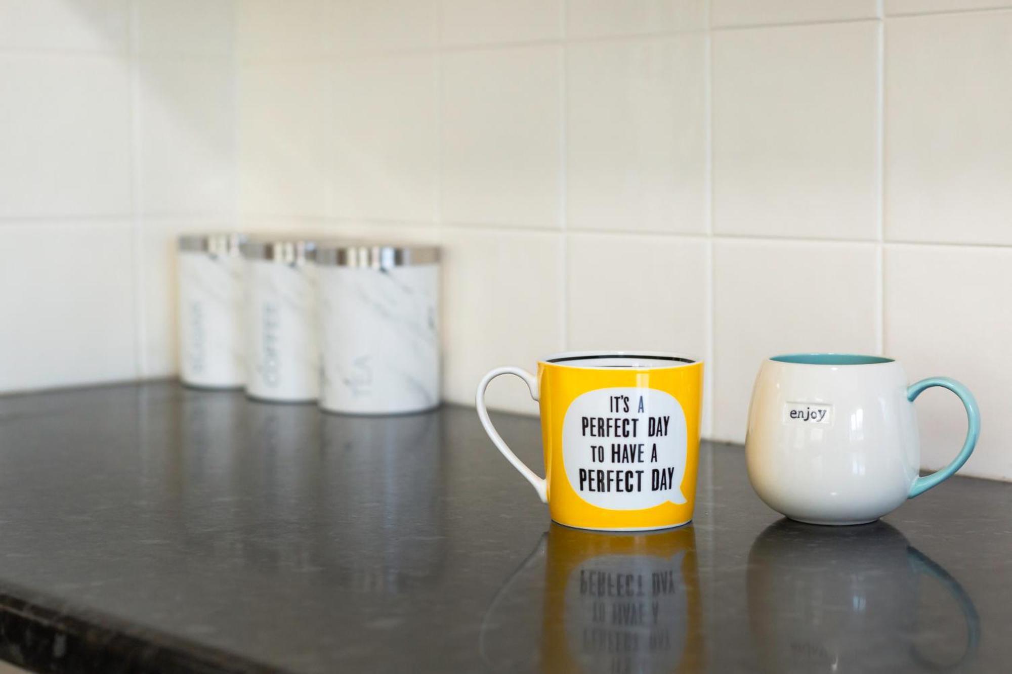 Newly Launched 3 Bedroom House With Free Parking Litherland Exterior foto