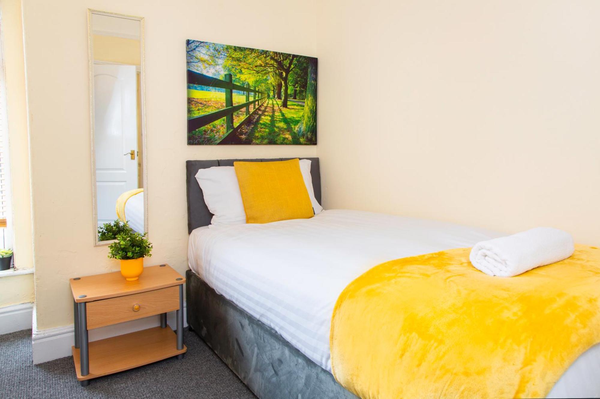Newly Launched 3 Bedroom House With Free Parking Litherland Exterior foto