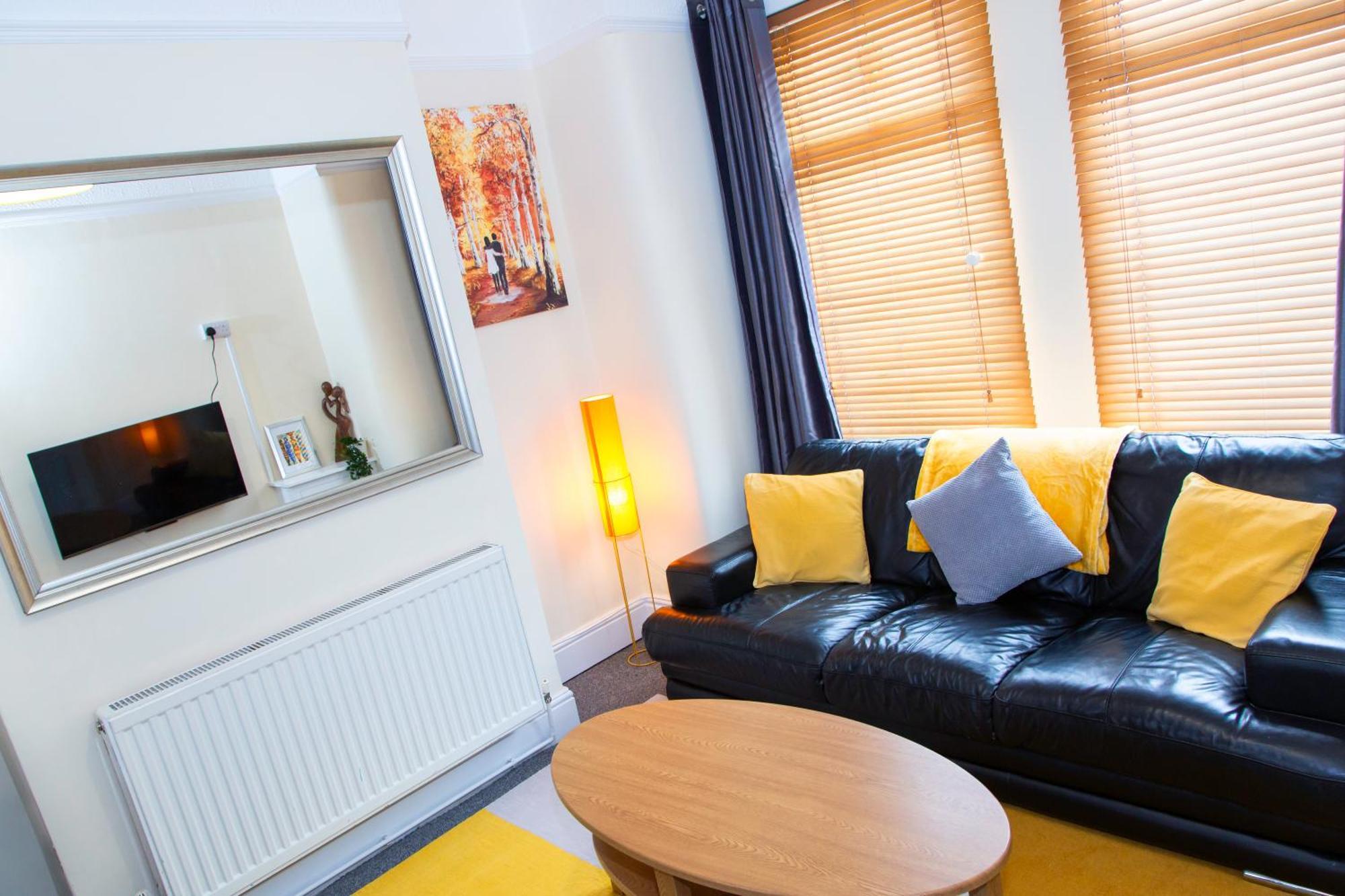 Newly Launched 3 Bedroom House With Free Parking Litherland Exterior foto
