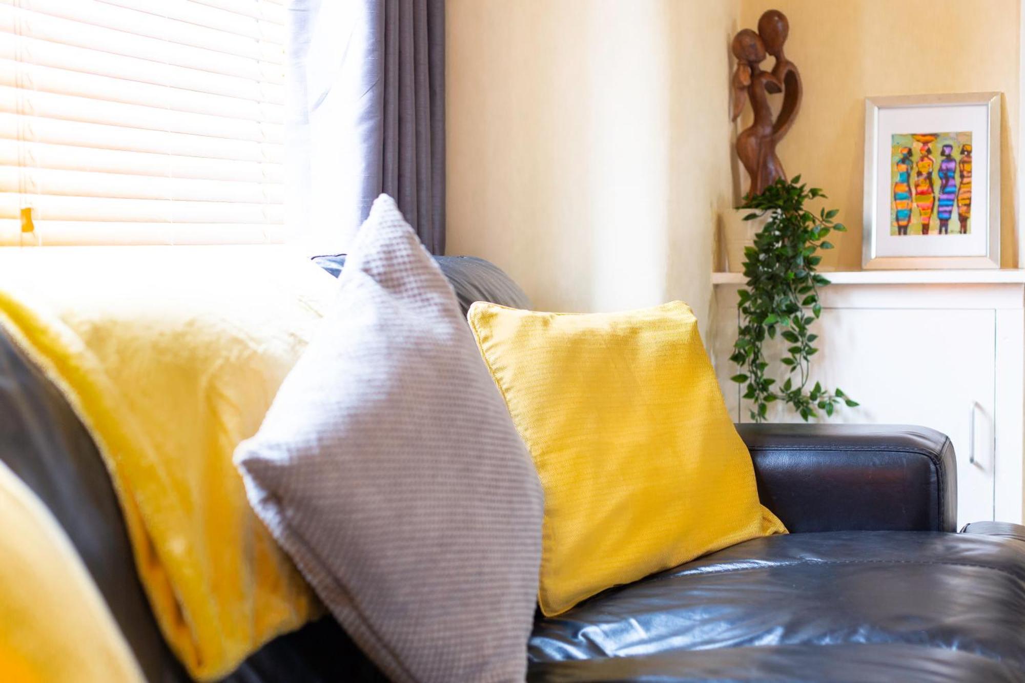 Newly Launched 3 Bedroom House With Free Parking Litherland Exterior foto